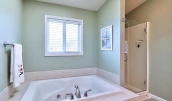 5185 Main St, Bay City, OR 97107