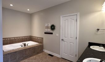 240 Cross Creek Ct, Alvaton, KY 42122