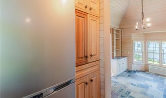 3 Manhattan, Alexandria Bay, NY 13607