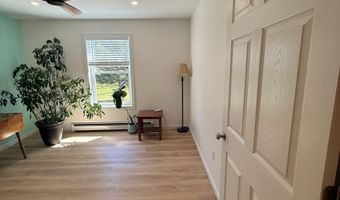 47 Little Brook Ln, Bristol, VT 05443