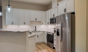 2002 Cherry Xing, Benton, AR 72015