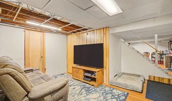 3130 Hill Dr, Adrian, MI 49221