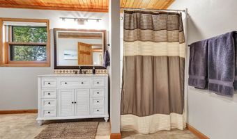 N1575 SILVER CANOE Road, Keshena, WI 54135