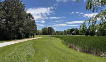 1130 Indian Hills Rd, Brookings, SD 57006