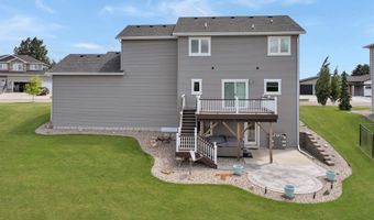 3906 Lone Peak Dr, Bismarck, ND 58503