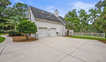 30 Dolphin Point Dr, Beaufort, SC 29907