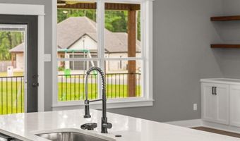 100 Michelle Dr, Beebe, AR 72012