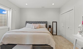 50311 Prairie Point Ct, Ames, IA 50014