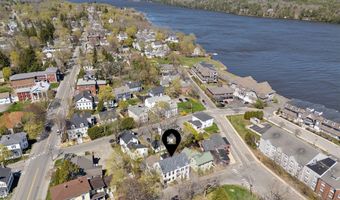 11 Linden St, Bath, ME 04530