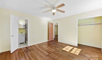 3220 Wiseman Dr, Charlotte, NC 28227