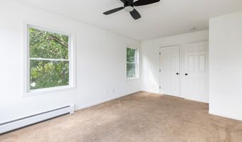 8 James St, Danbury, CT 06810