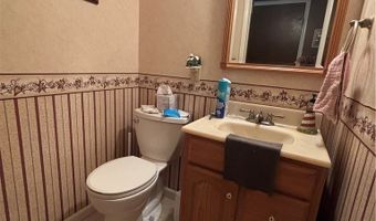 10250 Spinnaker Run, Aurora, OH 44202
