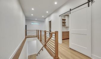 2707 1st St, Arnolds Park, IA 51331