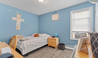 23 Tiffany St, Central Falls, RI 02863