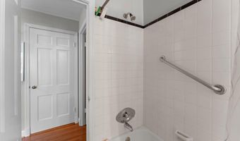 5121 BALTAN Rd, Bethesda, MD 20816