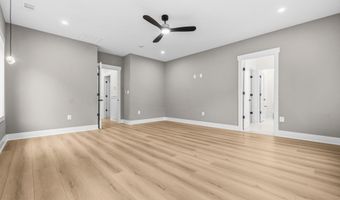 1905 N TAYLOR St, Arlington, VA 22207