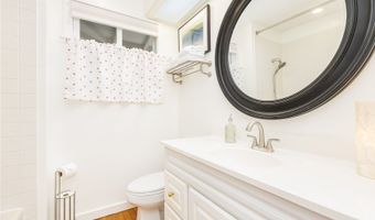 811 Maluniu Ave, Kailua, HI 96734