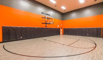 4850 EISENHOWER Ave 418, Alexandria, VA 22304