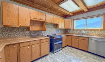 2098 MARBLE VALLEY BASIN Rd, Addy, WA 99101