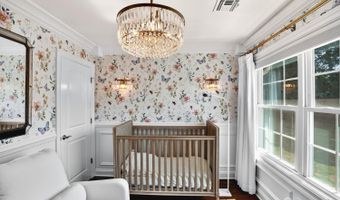 45 White Oak Ln, Aberdeen, NJ 07747