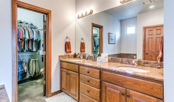 46 W Shore Dr, Arcadia, OK 73007
