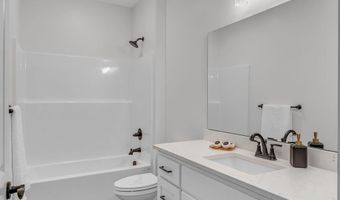 314 Rockers Dr, Baldwin City, KS 66006
