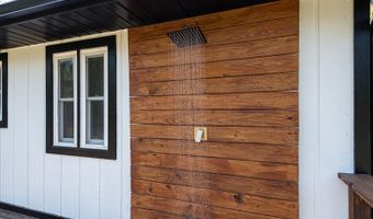 6438 KNOLL HILL Dr, Berlin, MD 21811