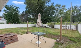 7616 Cheshire Ln, Affton, MO 63123