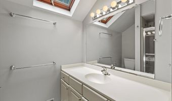 11 Spring Hill Rd, Bedford, NH 03110