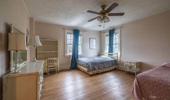 171 E State St, Athens, OH 45701
