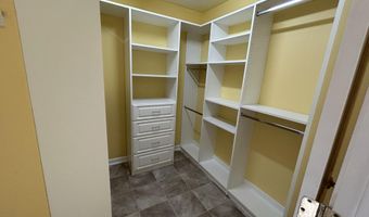 100 Henson Pl, Apex, NC 27502