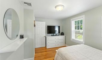 54 Novelty Rd, Warwick, RI 02889