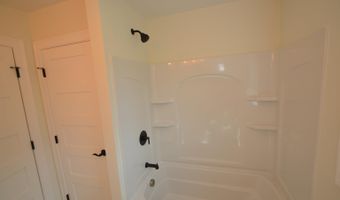 40 Tirrell Hill Rd, Bedford, NH 03110