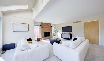 3682 Tanglewood Ct, Ann Arbor, MI 48105