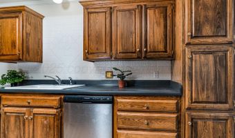 5407 SOMERSET Dr, Amarillo, TX 79109