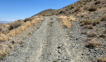 Anita Dr, Hawthorne, NV 89415