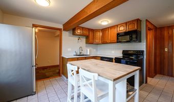 975 Wolf Hill Rd, Cheshire, CT 06410