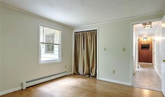 89 Skunk Hill Rd, Hopkinton, RI 02832