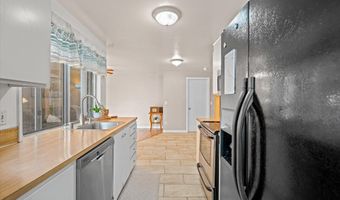 20180 SW SANDRA Ct, Beaverton, OR 97003