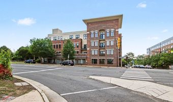 181 E REED Ave 201, Alexandria, VA 22305