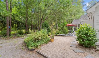 60 Thomas Sumter St, Beaufort, SC 29907