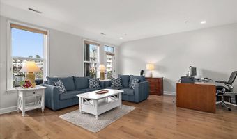 10900 HOLYSTONE Ln 503, Berlin, MD 21811