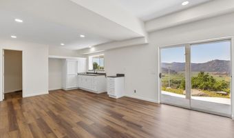 421 San Placido Ct, Escondido, CA 92029