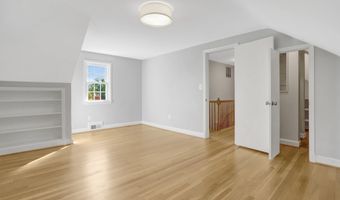 2911 EDGEHILL Dr, Alexandria, VA 22302