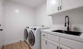 5842 Ranch View Rd, Oceanside, CA 92057