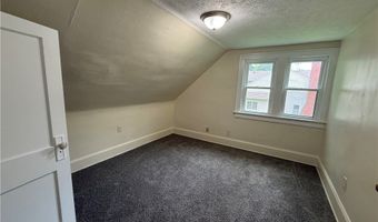 404 Noah Ave, Akron, OH 44320