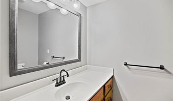 2207 N 154th Ter, Basehor, KS 66007