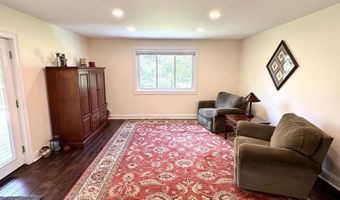 8047 Lavelle Rd, Athens, OH 45701
