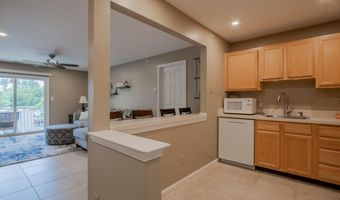 414 Wedgewood Cir 25, Belford, NJ 07718