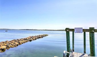 56 King Philip Rd, Narragansett, RI 02882